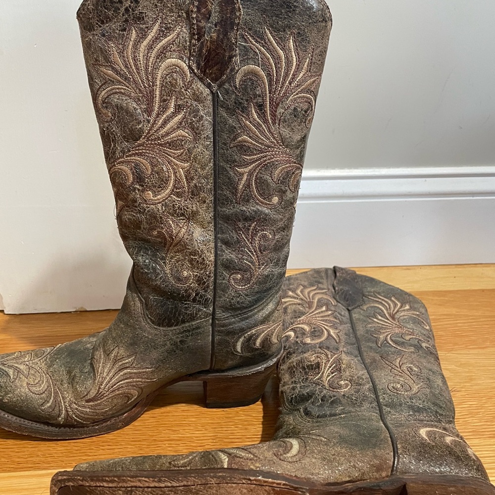 Circle G Women's Heeled Boots - Brown and Tan